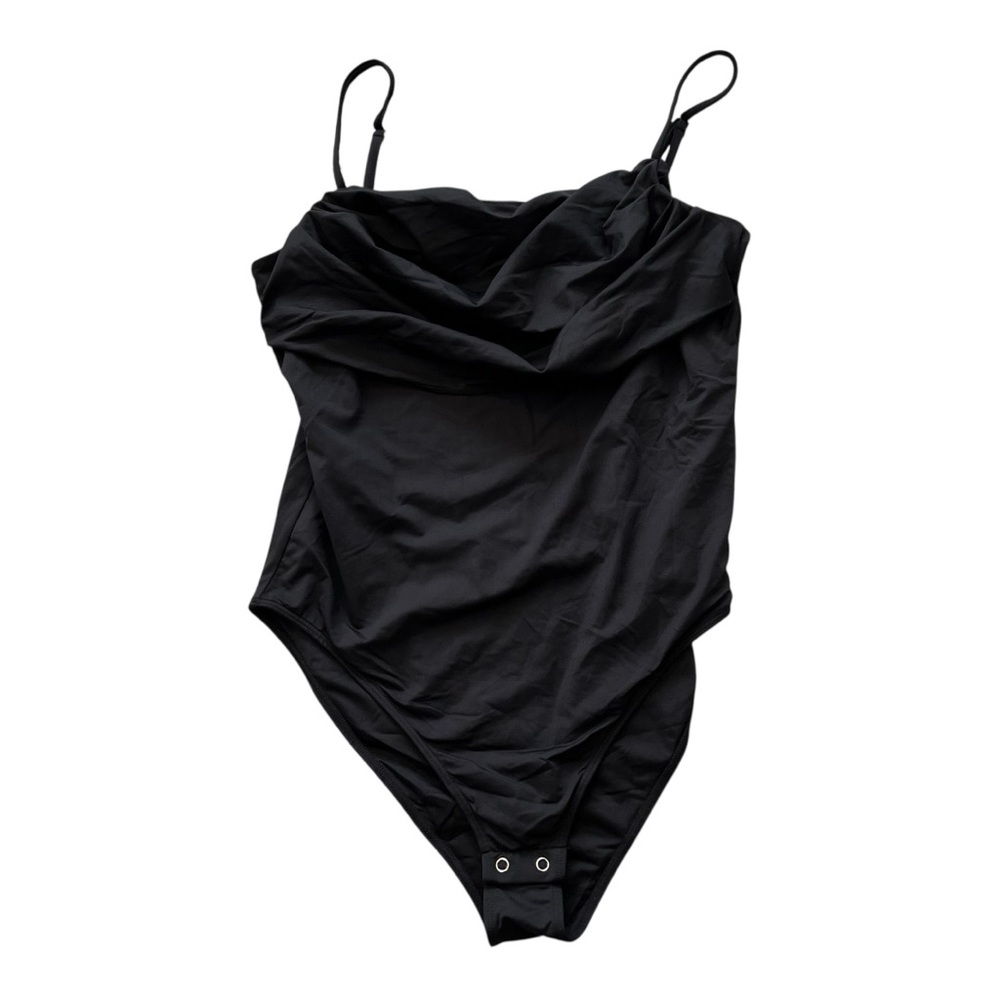 ❤️3/$15 NWT Black One- Piece Swimsuit with Adjustable Straps- Size L